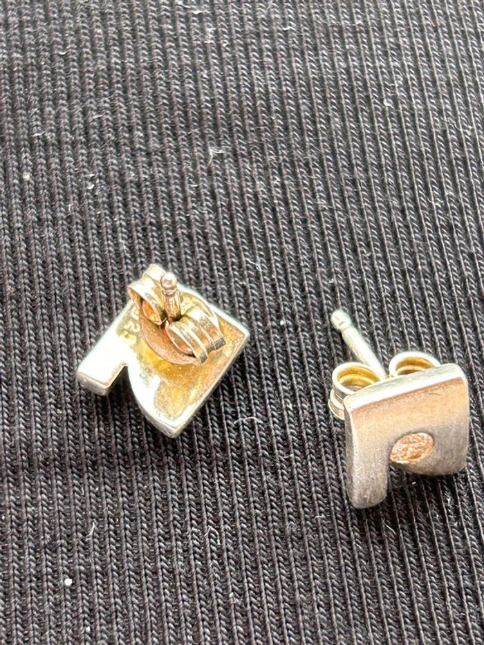 Jolie paire de boucles d’oreilles carrées en argent massif avec petit brillant femme TBE - photo numéro 3