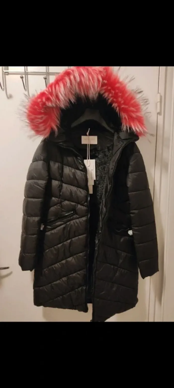 Veste d'hiver à capuche Roosevelt taille S neuf