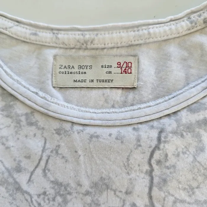 T-shirt  - Zara - 10 ans - photo numéro 3