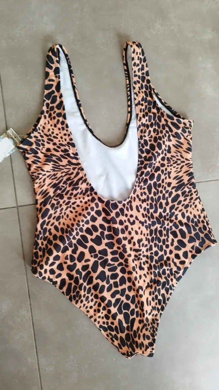 Maillot de bain Boohoo neuf - photo numéro 2