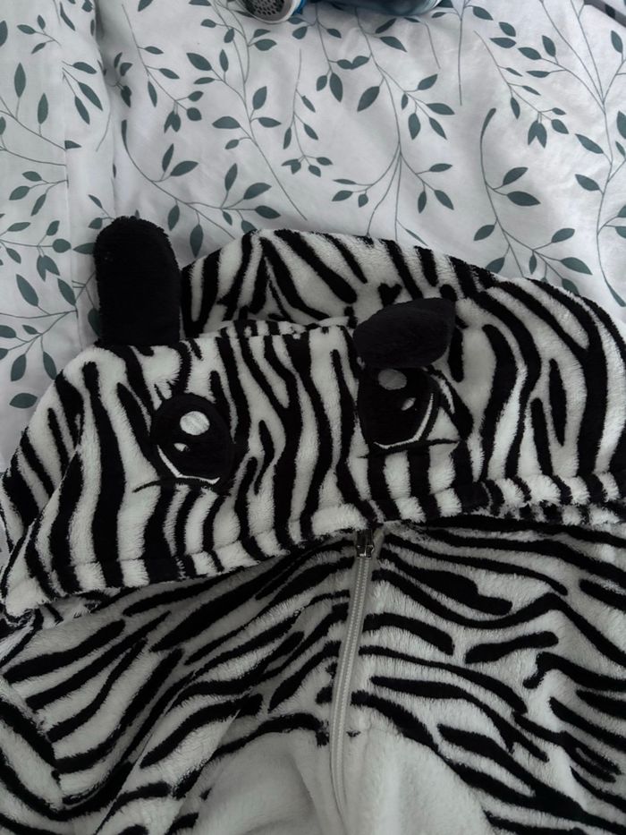 Pyjama zèbre - photo numéro 3