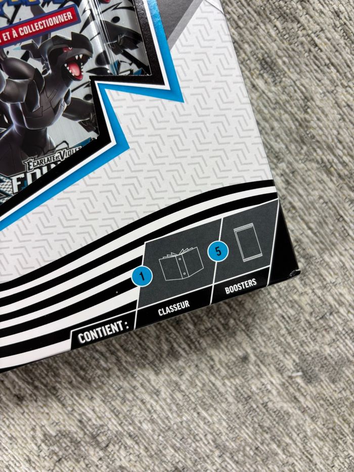 Pokémon Coffret Classeur EV10.5 Foudre Noire - photo numéro 2