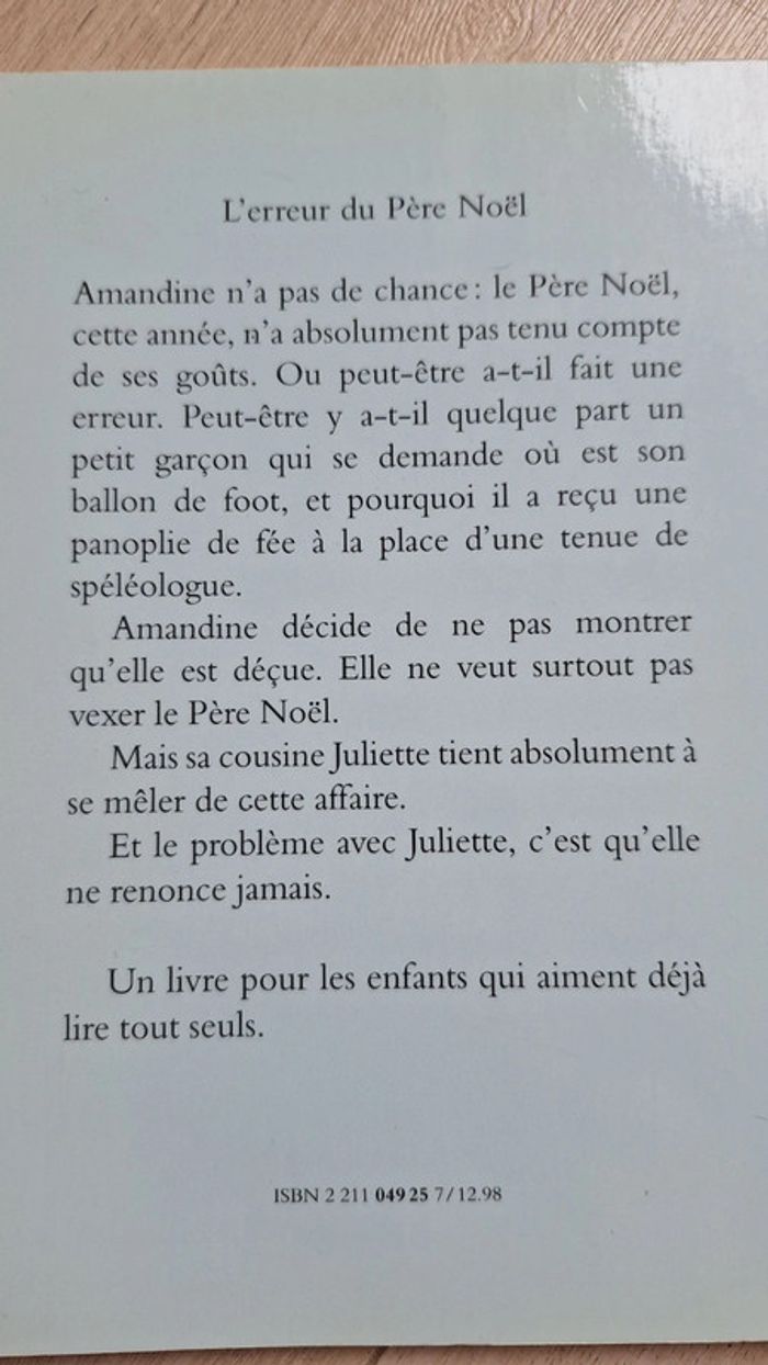 Livre l’erreur du Père Noël 🎅 - photo numéro 2