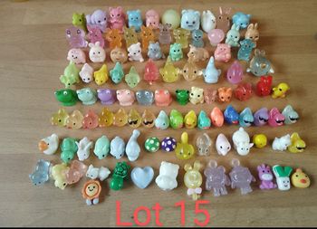 Figurines