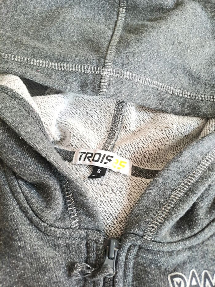 Veste à capuche, taille 8 ans, marque trois 25 - photo numéro 2