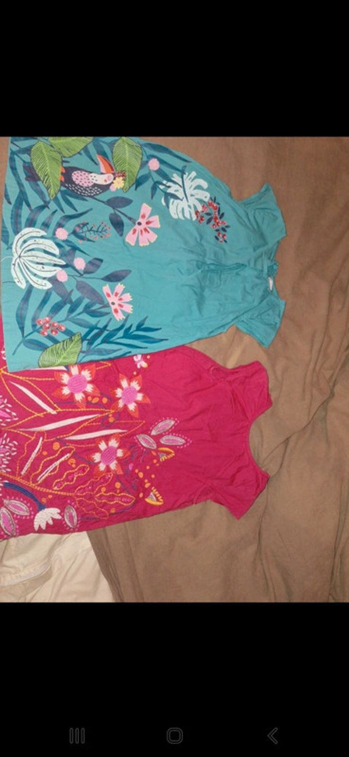 Lot 2 robe