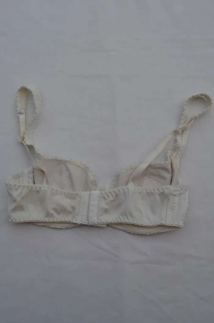 soutiens-gorge blanc - photo numéro 6
