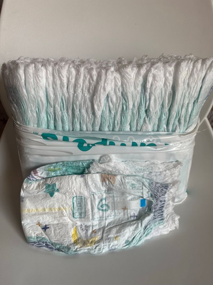 30 Couches-Culottes Pampers Night Pants, Taille 4 (9-15kg)