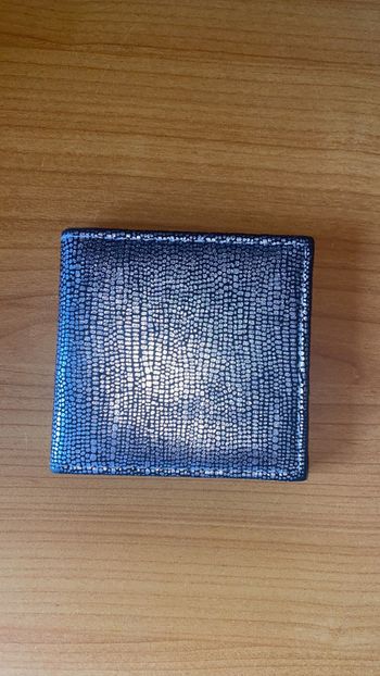 miroir de poche argenté