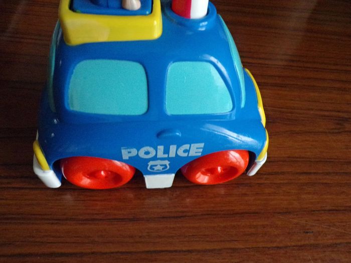 Voiture Police - photo numéro 2