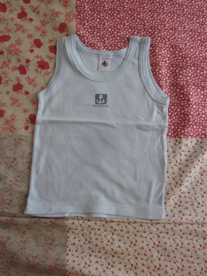 Débardeur bleu clair 2 ans