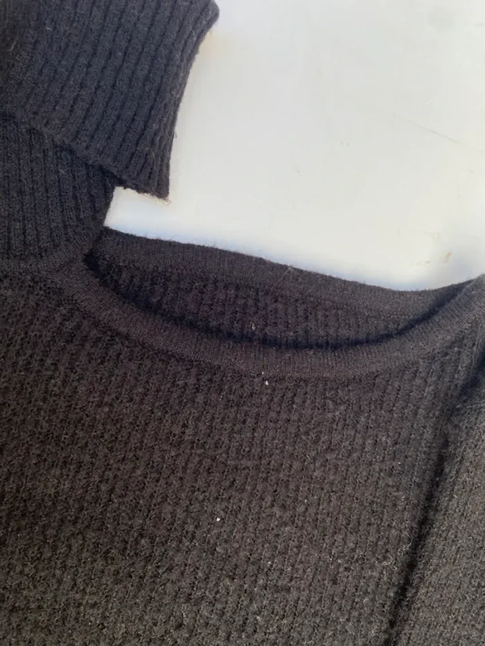 Pull épaule dénudée - photo numéro 3