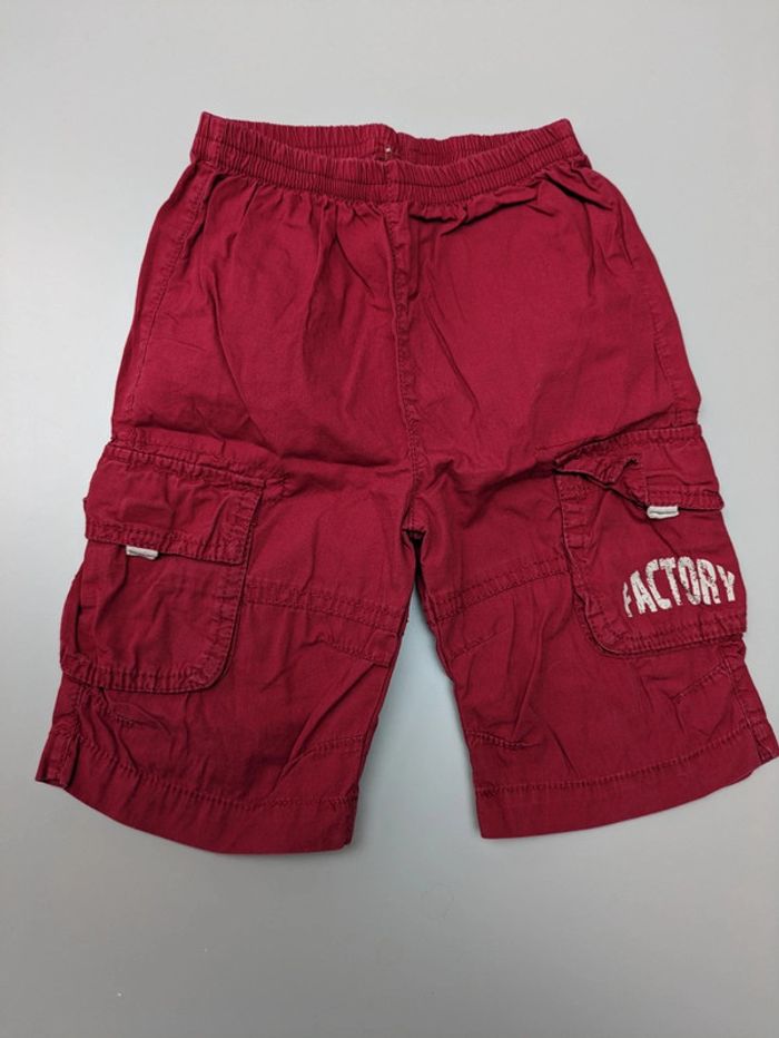 Pantacourts rouge taille 18 mois