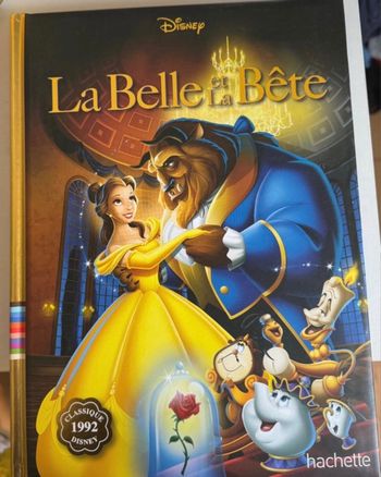 Livre hachette Disney la belle et la bête 