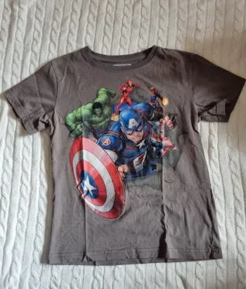 T-shirt marvel