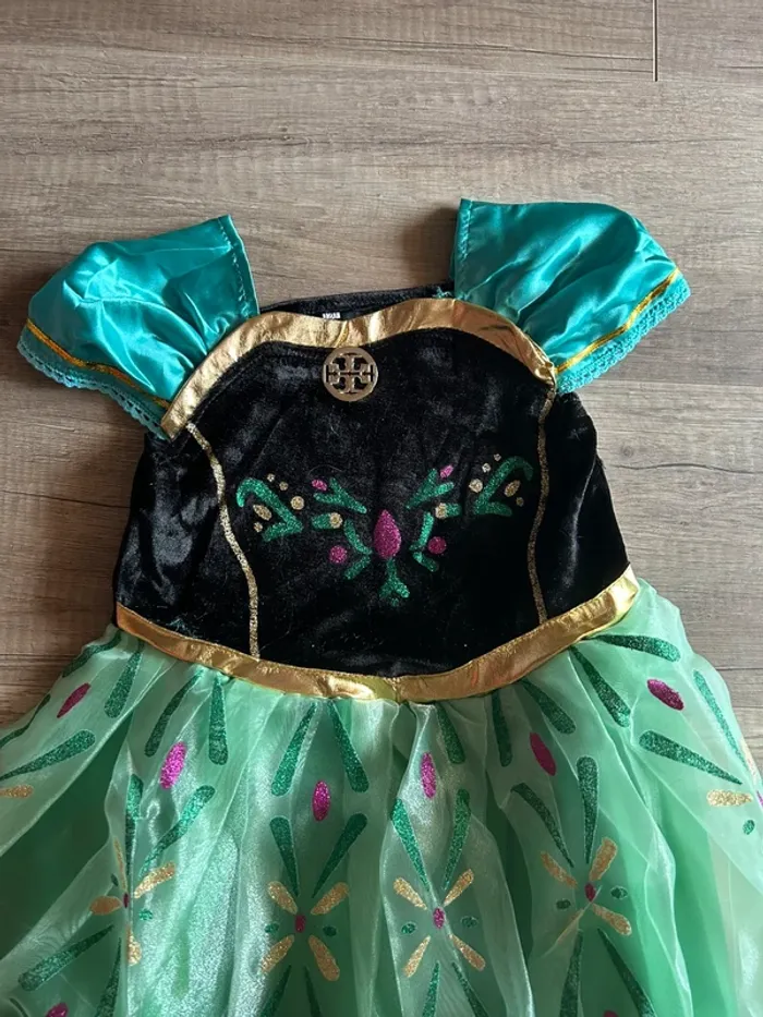 Robe Princesse Anna – La Reine des Neiges – Taille 6 ans - photo numéro 2
