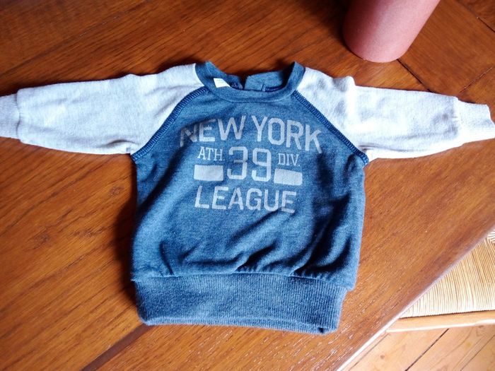 Sweat léger Benetton 1 mois