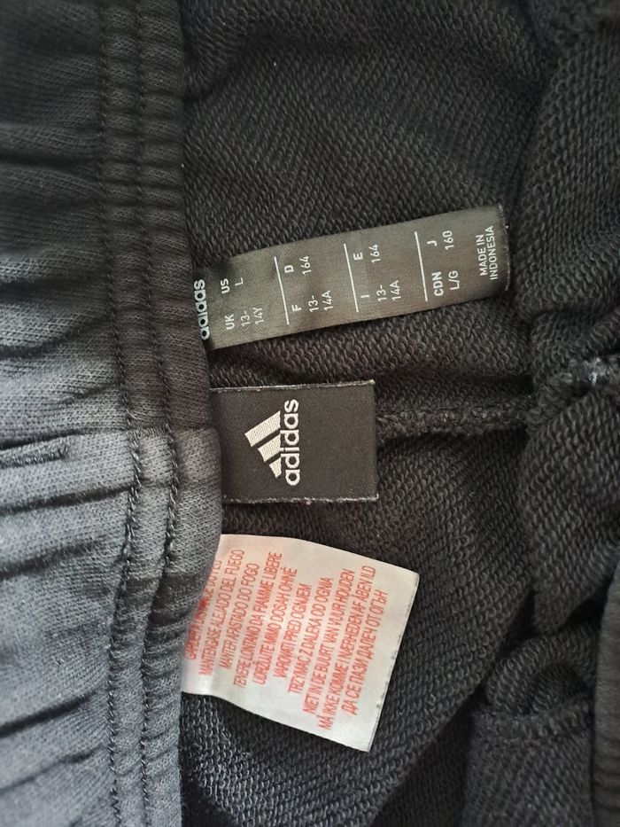 Short Adidas 13-14 ans - photo numéro 3