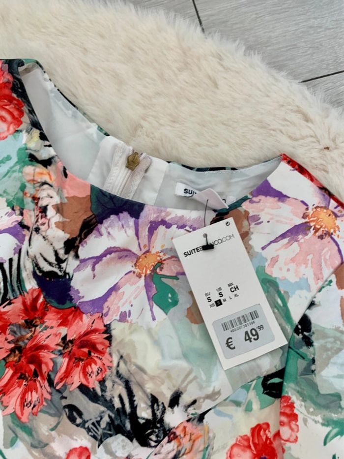 Robe neuve satinée imprimée floral - photo numéro 2