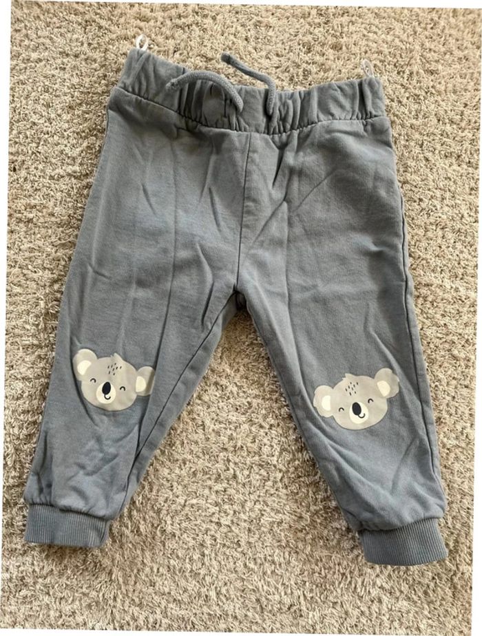 Pantalon Jogging koala taille 12-18 mois C&A