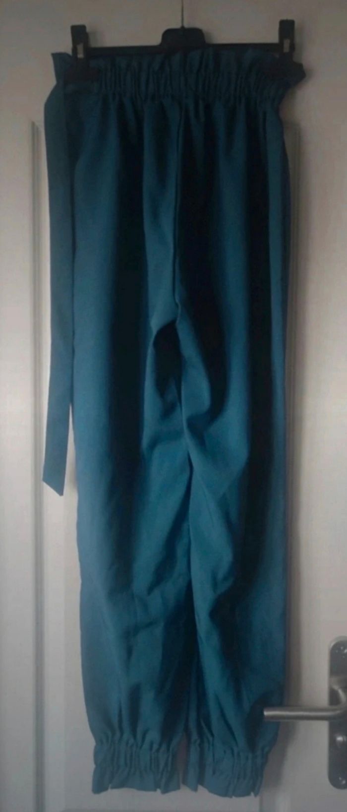 Pantalon cigarette bleu shein taille s - photo numéro 2
