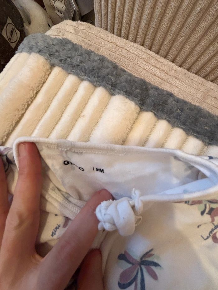 Lot 3 pyjama. Léger 9 mois - photo numéro 4