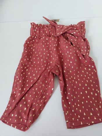 Pantalon bordeau et doré