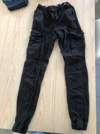 Pantalon cargo noir jack and jones