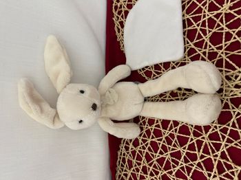 Peluche Lapin ivoire Avec Doudou - 30 cm histoire d'ours