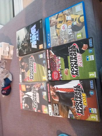 Vend jeux pc et ps4
