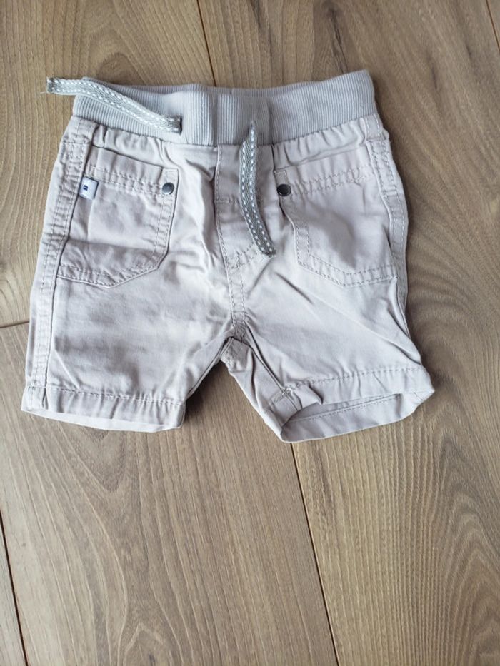 Lot shorts 06 mois - photo numéro 5