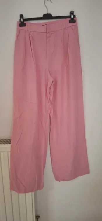 🌸Pantalon Zara Rose Tendance (Taille M / EUR 38)
