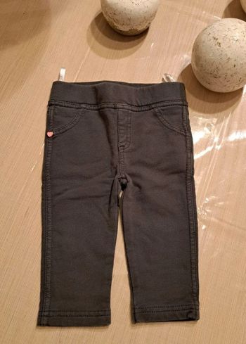 Pantalon gris foncé 68 Zeeman