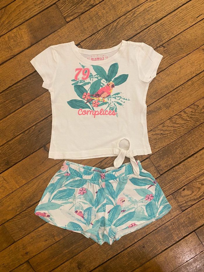 Ensemble t-shirt et short Hawaï Complices Taille 5 ans