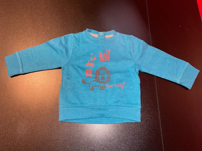 Sweat bleu canard motif lion taille 9 mois