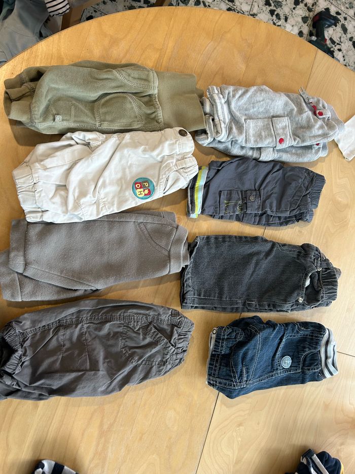 Lot pantalons + gilets - photo numéro 2