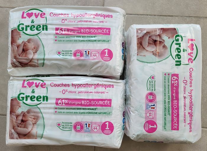 3 paquets de couches love and Green taille 1