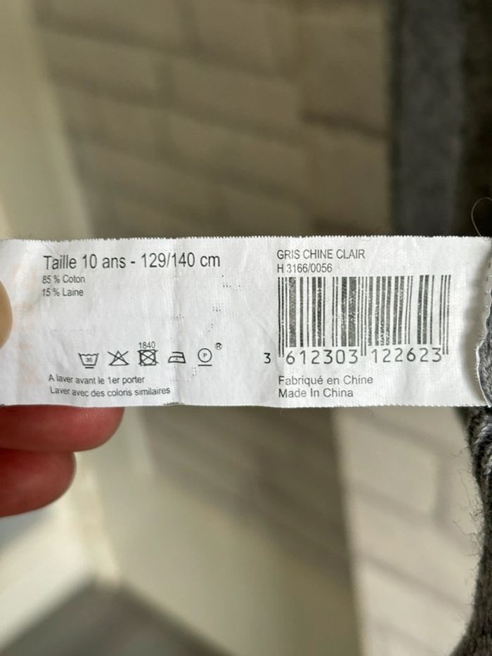Pull Monoprix taille 10 ans - photo numéro 4