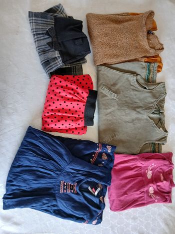 Lot robes et jupes 8 ans