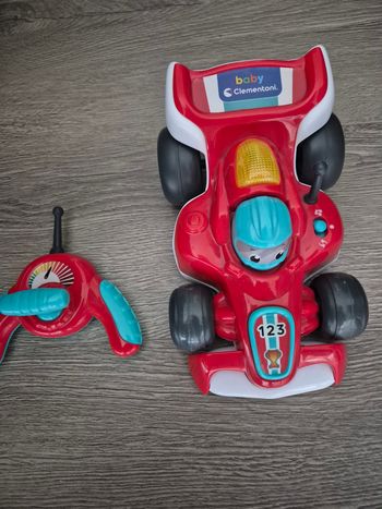 Ma 1ère voiture télécommandée 