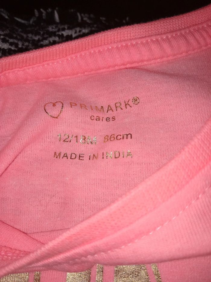 T-shirt taille 86cm 12/18mois primark - photo numéro 2