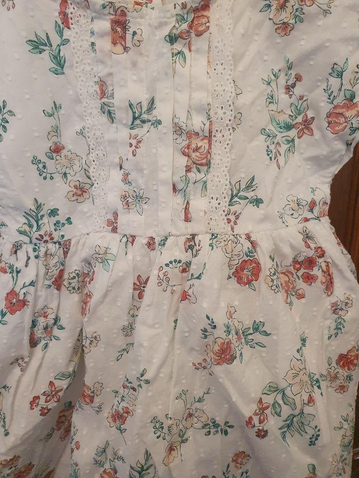 Robe à fleurs - photo numéro 2