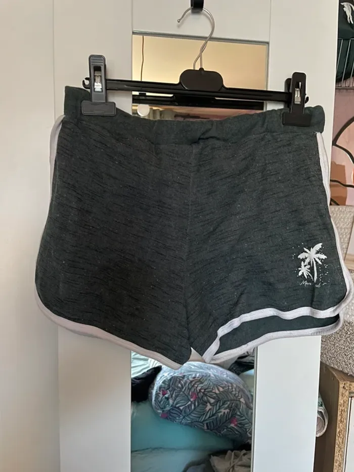 Short femme Ile Maurice