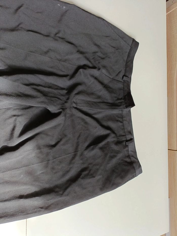 Pantacourt noir taillissime taille 52 - photo numéro 2