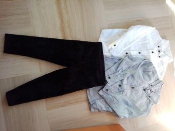 Lot 2 chemises et un pantalon noir