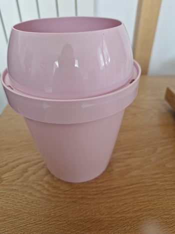 Poubelle de bain