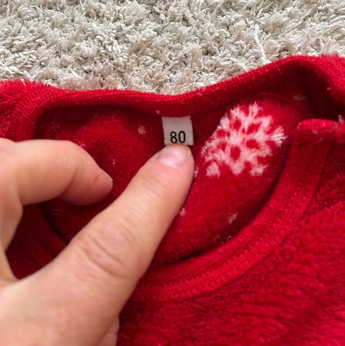 Pyjama 2 pièces de Noël taille 18 mois dessin cerf pingouin sapin - photo numéro 4