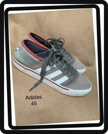 Adidas baskets homme/grand ado P/45 en toile