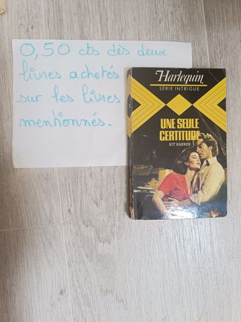 Livre Harlequin série intrigue