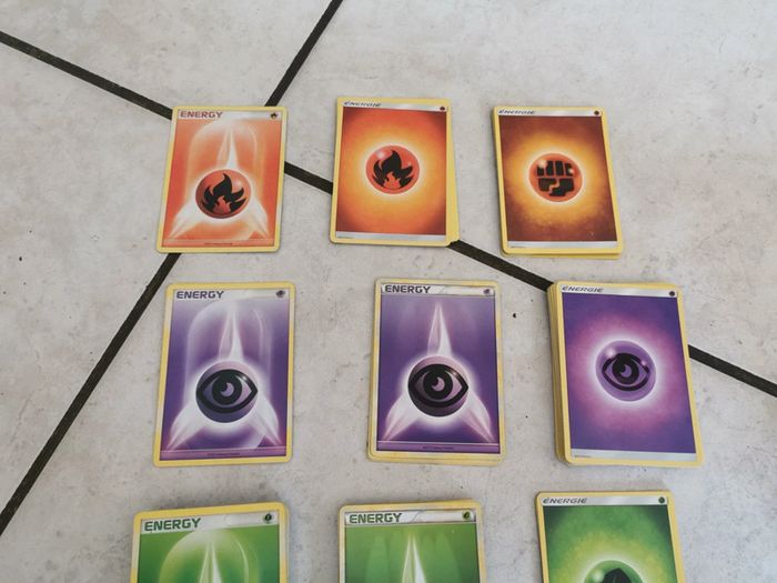Lot cartes Pokémon energy - photo numéro 2